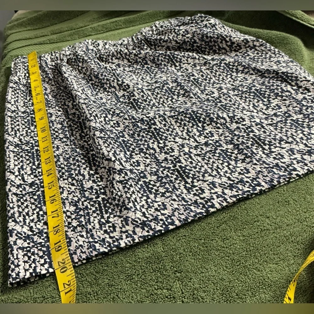 Ann Taylor NWT Skirt - Picture 7 of 8